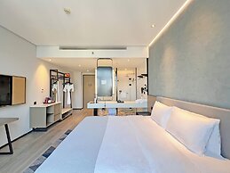 Wanda Moments Neo Nanchang West Railway