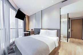 Wanda Moments Neo Nanchang West Railway