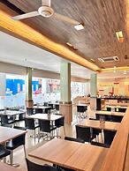 Alltrue Lite Hotel Nagoya Hill Batam