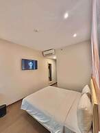 Alltrue Lite Hotel Nagoya Hill Batam