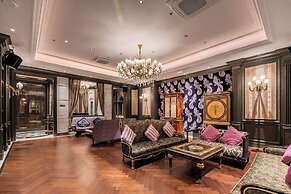 Paris Hotel