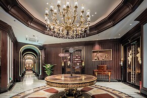Paris Hotel