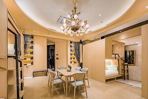 Paris Hotel