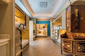Paris Hotel