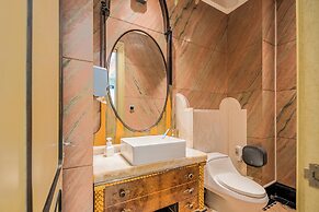 Paris Hotel