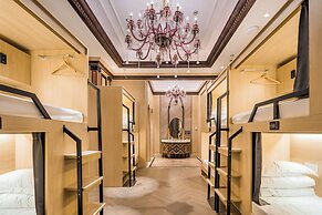 Paris Hotel