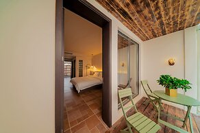 Cloud 9 Hotel