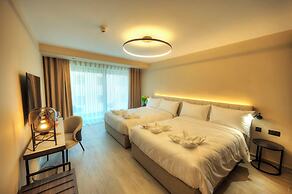 Aste Hotel