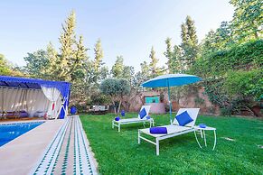 Luxurious Aghmat Villa With Private Pool and Panoramic Mountain Views