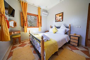 Luxurious Aghmat Villa With Private Pool and Panoramic Mountain Views