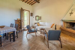Cottage Monti Pet Friendly Shared Pool