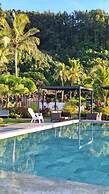 Sublime Tahiti Beach Retreat
