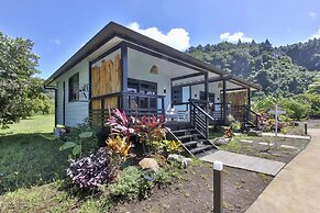 Sublime Tahiti Beach Retreat