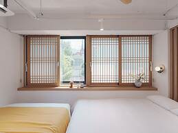 The Road Minihotel