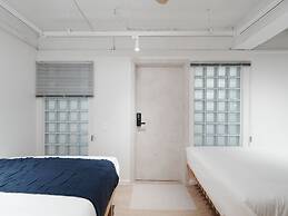 The Road Minihotel