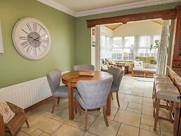 Donagh Cross Town House