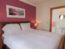 Donagh Cross Town House