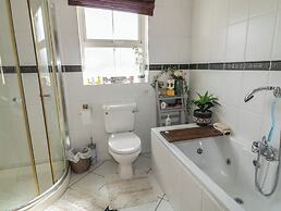 Donagh Cross Town House