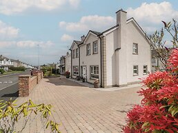 Donagh Cross Town House