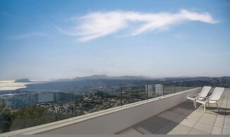 Villa Madi in Cumbre del Sol