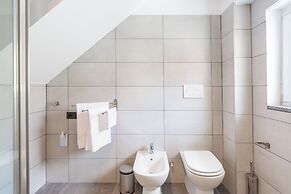 KHL apartments