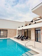 Soline Rocks Resort