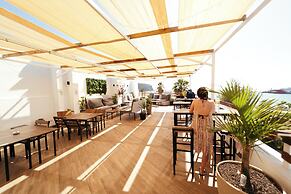 Ocean Nomads Hostel