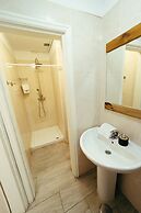 Ocean Nomads Hostel