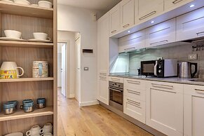 Gramsci Apartment by Mamo Florence