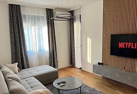 Montenegro luxury suites - New city