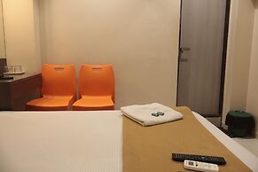 Hotel Sapphire Inn