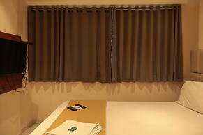 Hotel Sapphire Inn