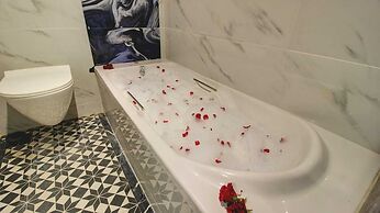 Hotel Sapphire Inn