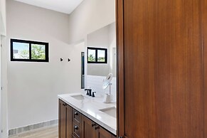 Villa with Minimalist Design & Scenic Deck with Private Infinity Pool 