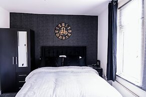 Charming Dartford Apartment - Ideal for Explorers!