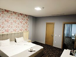 Alis Hotel