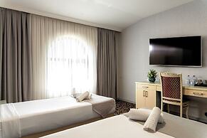 Alis Hotel