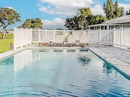 Hamptons White House