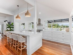 Hamptons White House