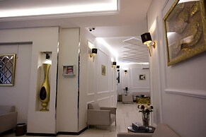 Dorrat Al-Mutamayzoon