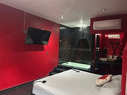 Hotel-Motel Deluxe