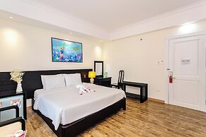 Seavitel Beach Hotel Da Nang