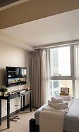 Uptown Parksuites Tower One