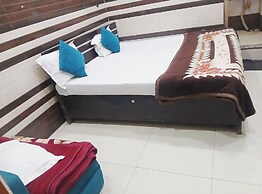 Hotel Gayatri palace Vrindavan