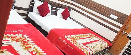 Hotel Gayatri palace Vrindavan