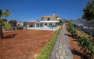 Villa with S. Pool Theologos by GHH