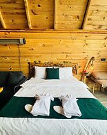 Stiela Suit Bungalov