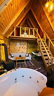 Stiela Suit Bungalov
