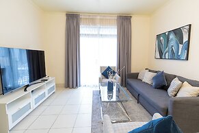 Reehan 1 - Happy Season - 2BR - Downtown