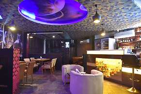 Sky Star Hotel